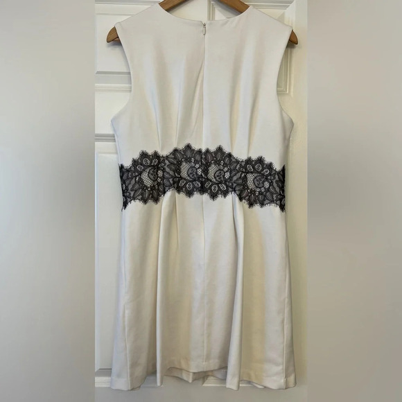 BCBG Generation Women’s dress Off White with black lace detail Size 12 - Picture 2 of 12